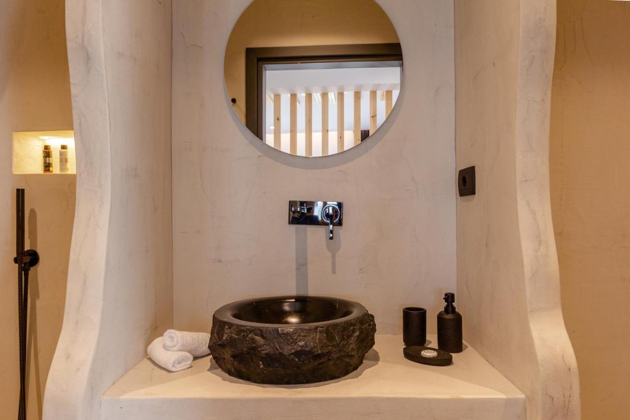 Lackos Luxury Suites 이메로비글리 외부 사진