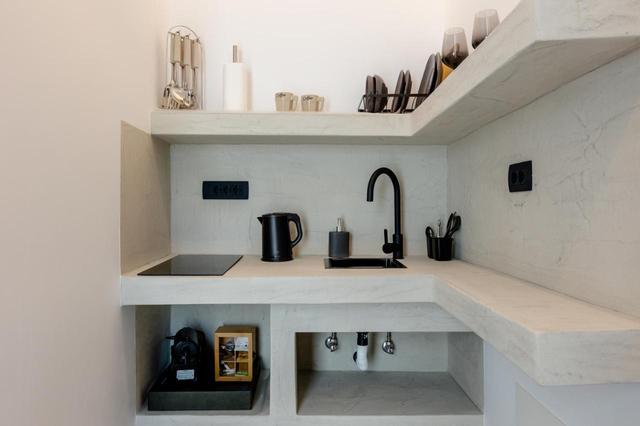 Lackos Luxury Suites 이메로비글리 외부 사진