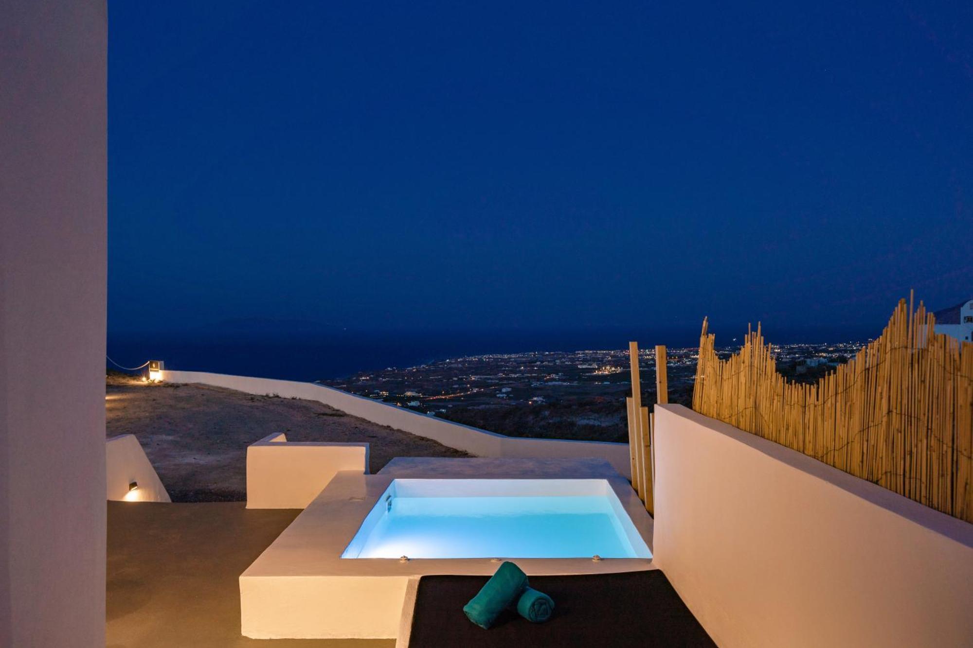 Lackos Luxury Suites 이메로비글리 외부 사진